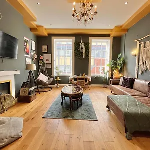 Apartment Unique & Luxurious 2 Bedroom Centre, Nottingham